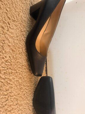 Women’s Size 10 Black Block Heel Pumps Classic Closed Toe Work Heels NEW